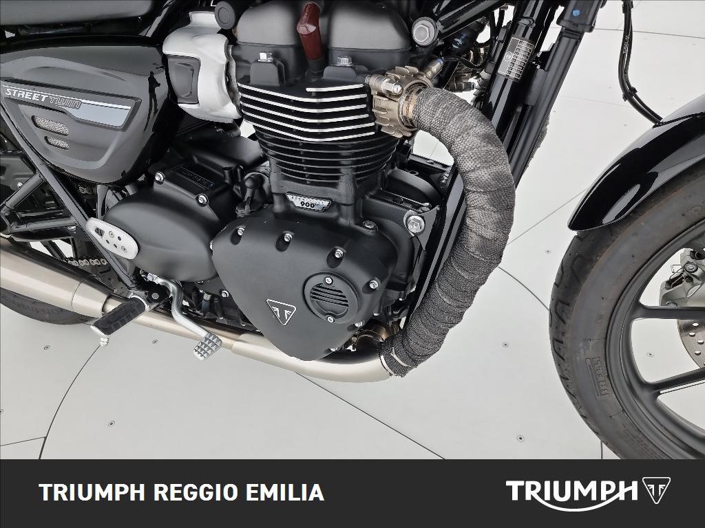 TRIUMPH Street Twin 900 