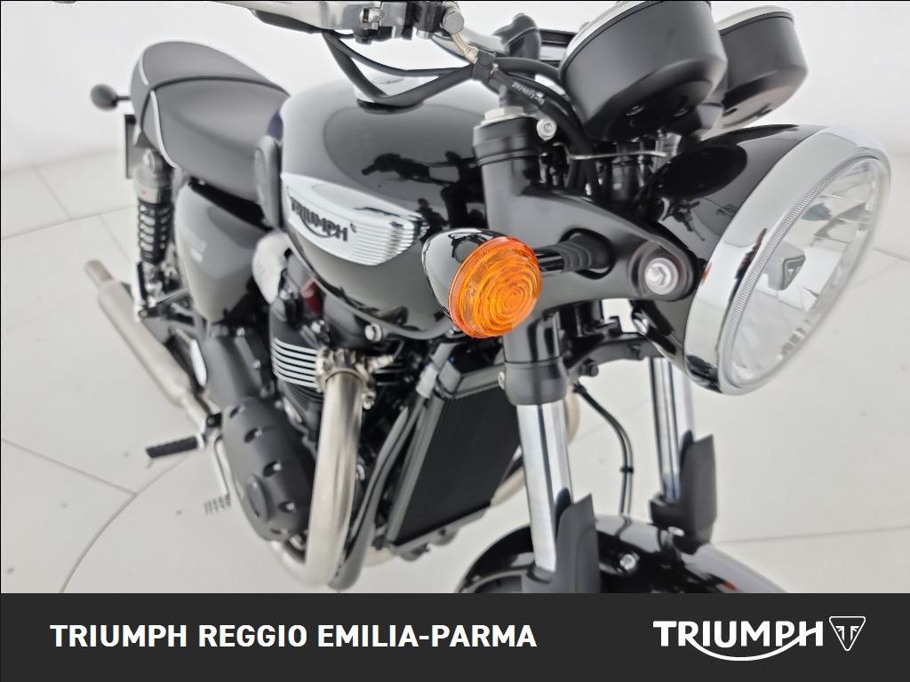 TRIUMPH Bonneville 900 T100 Stealth Edition