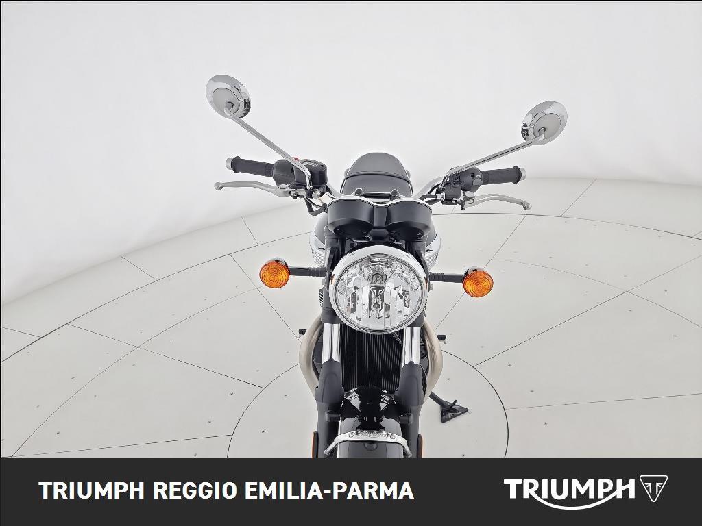 TRIUMPH Bonneville 900 T100 Stealth Edition