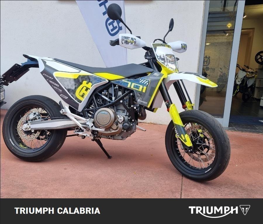 HUSQVARNA Supermoto 701 4T 