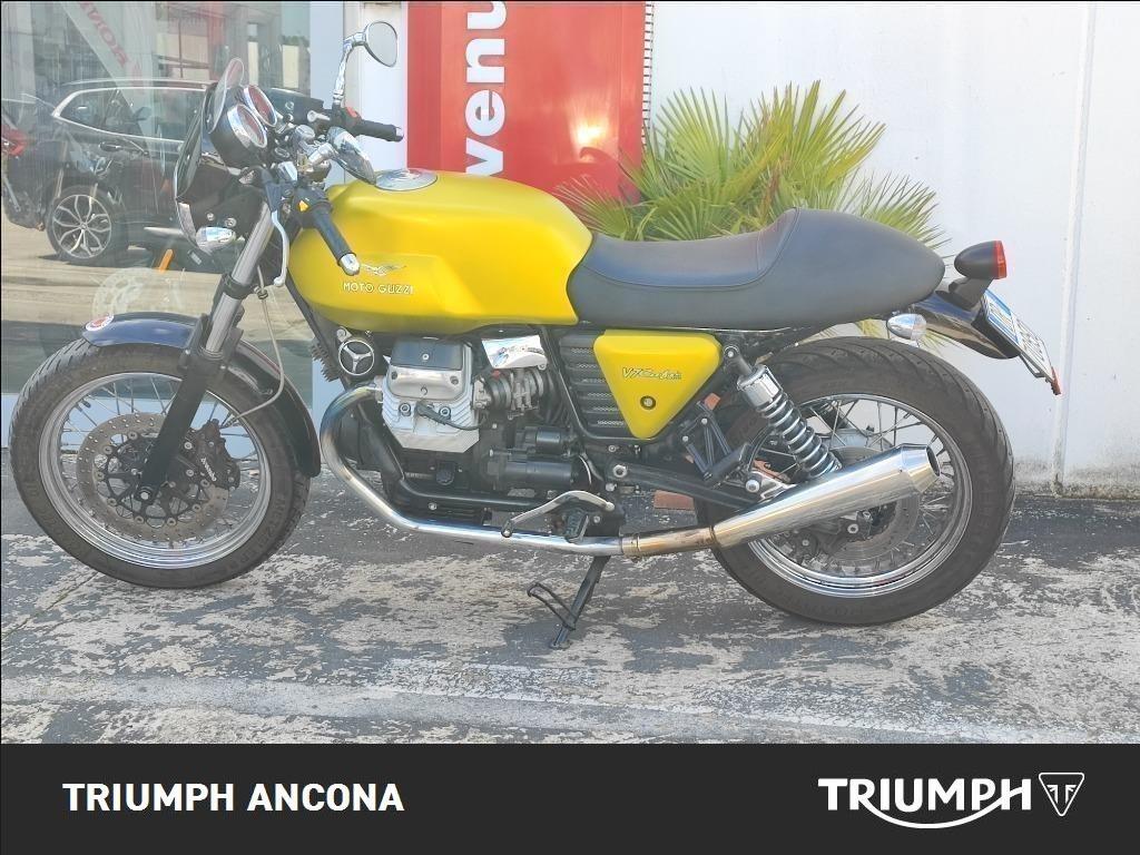 MOTO GUZZI V7 750 Cafe Classic