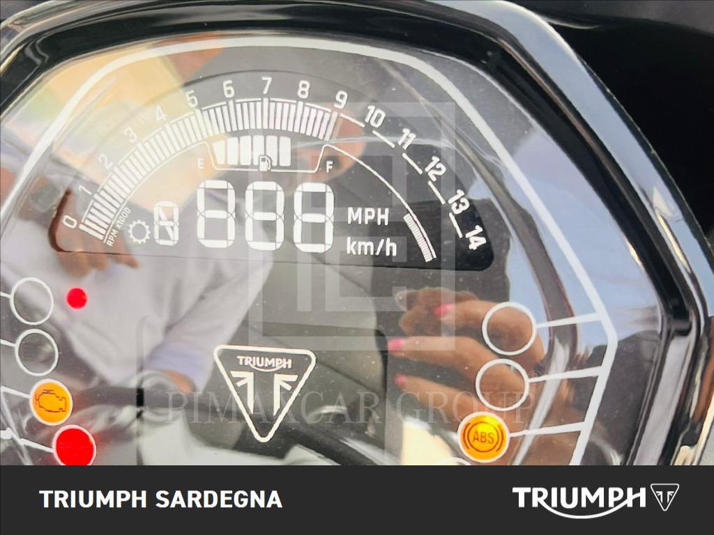 TRIUMPH Daytona 660 Abs