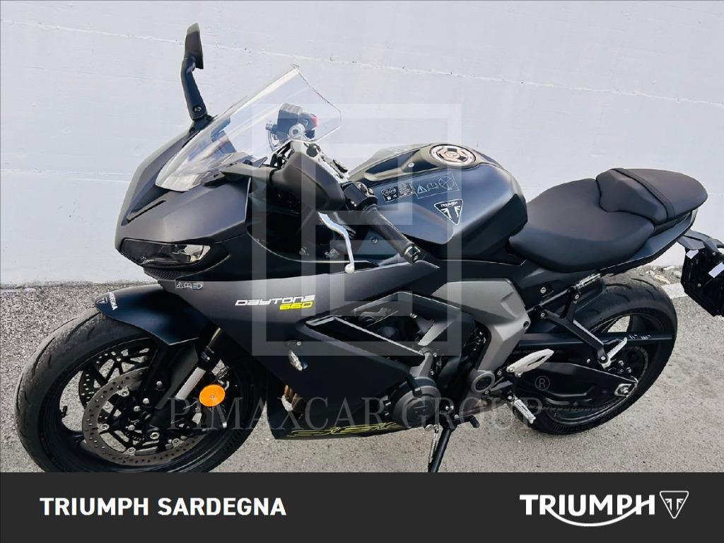 TRIUMPH Daytona 660 Abs