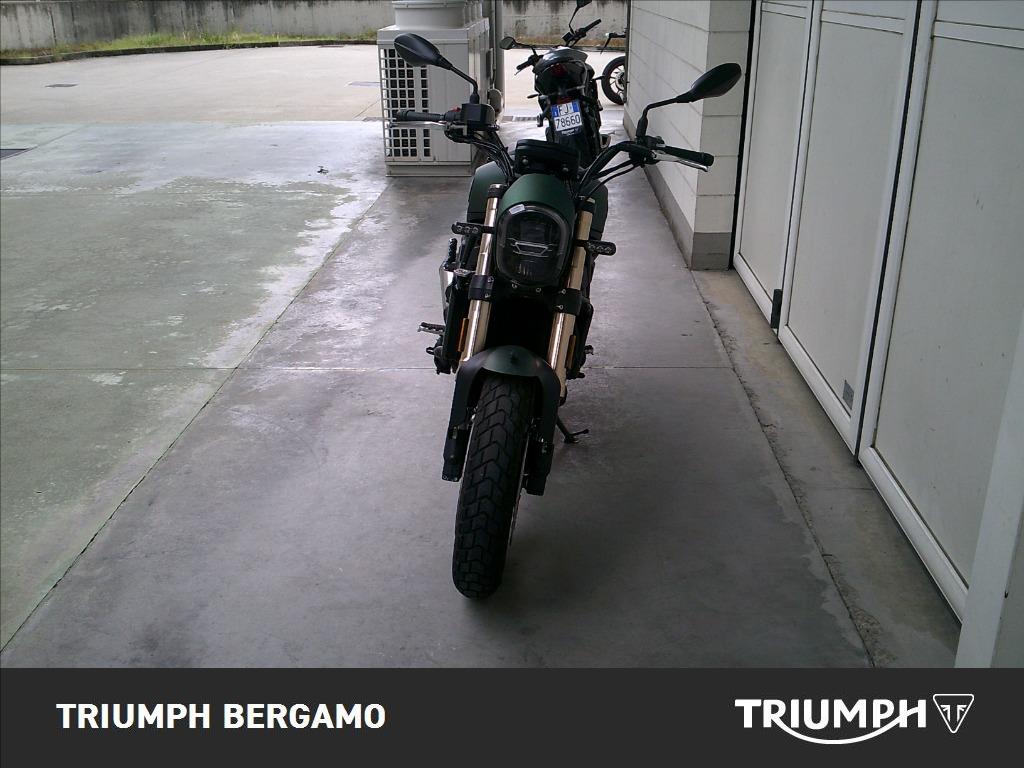 BENELLI Leoncino 800 