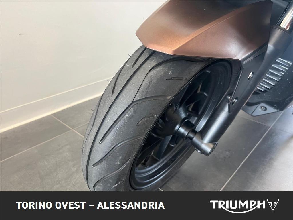KL Brera X 300 