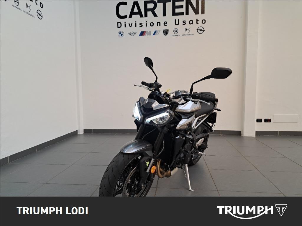 TRIUMPH Street Triple 765 R