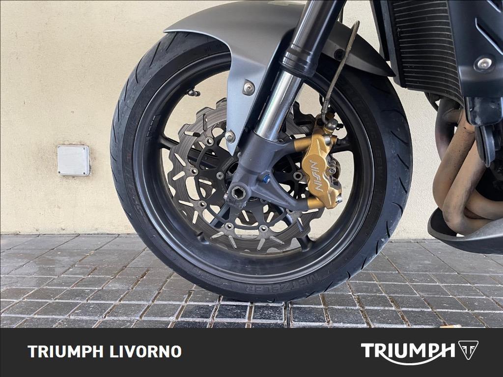 TRIUMPH Street Triple 675 R