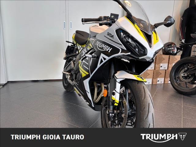 TRIUMPH Daytona 660 Abs