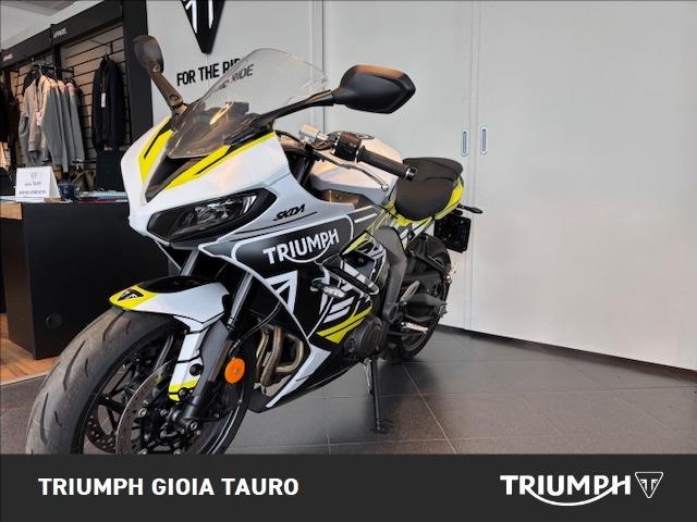 TRIUMPH Daytona 660 Abs