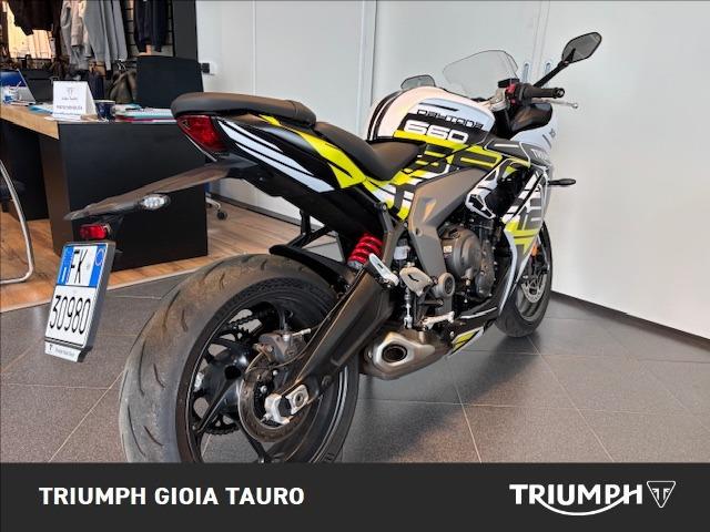 TRIUMPH Daytona 660 Abs