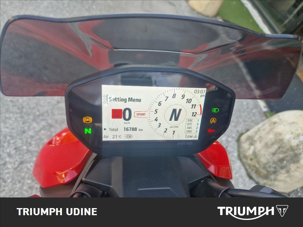 DUCATI Streetfighter V2 Red