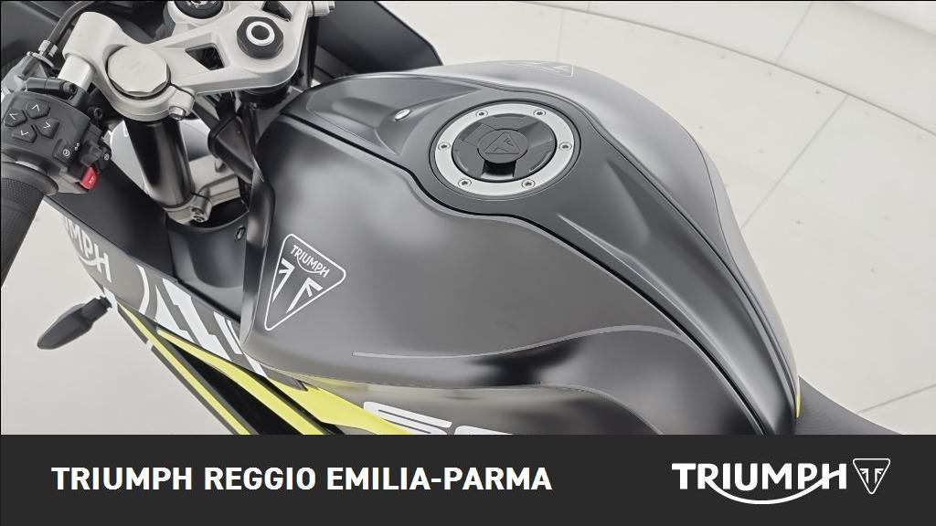 TRIUMPH Daytona 660 Abs