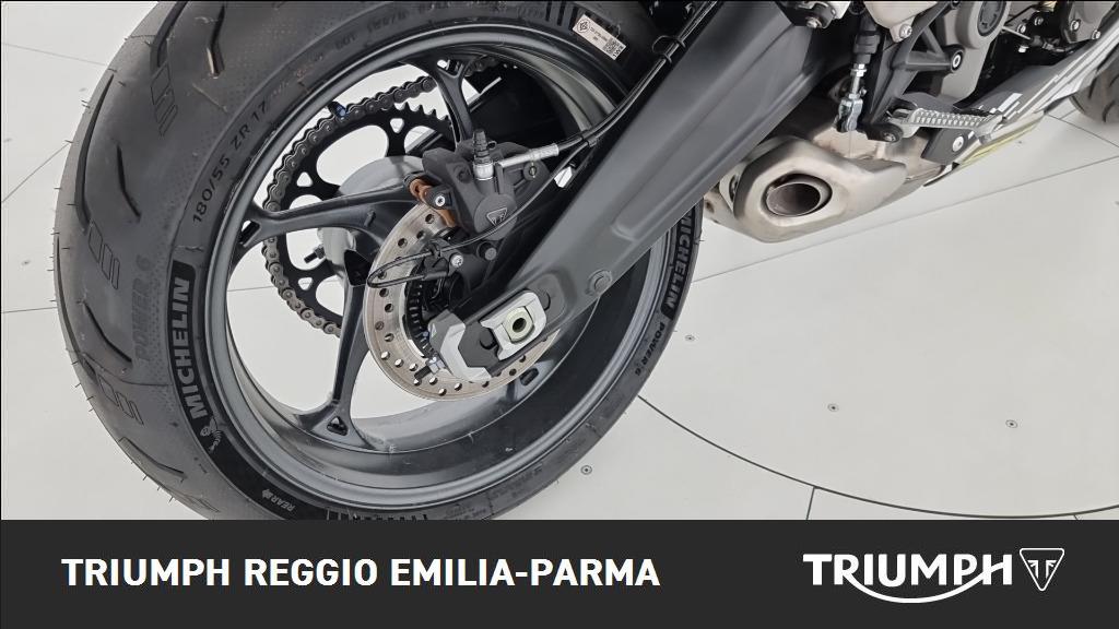 TRIUMPH Daytona 660 Abs