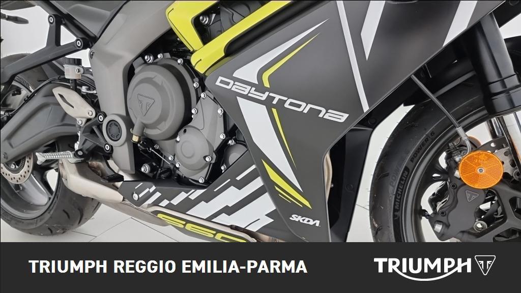 TRIUMPH Daytona 660 Abs