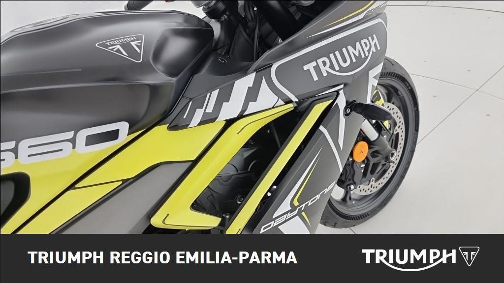 TRIUMPH Daytona 660 Abs
