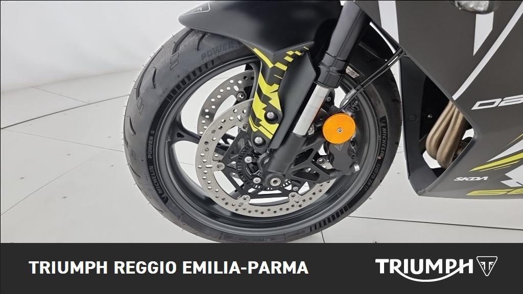 TRIUMPH Daytona 660 Abs