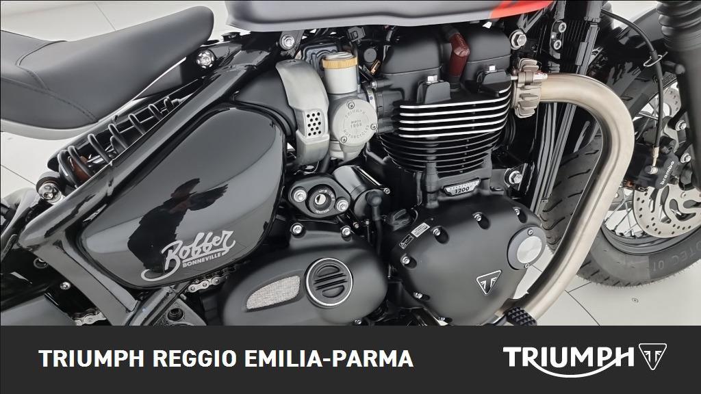 TRIUMPH Bonneville 1200 Bobber E5