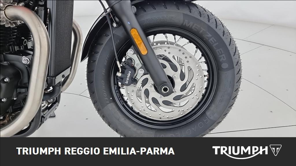 TRIUMPH Bonneville 1200 Bobber E5