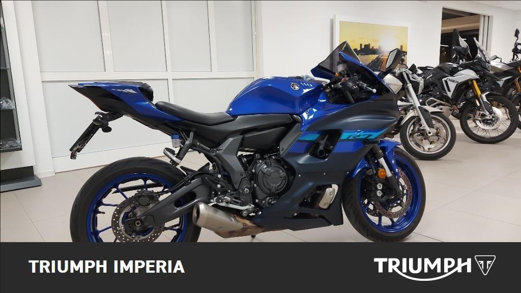 YAMAHA YZF R7 690 Abs