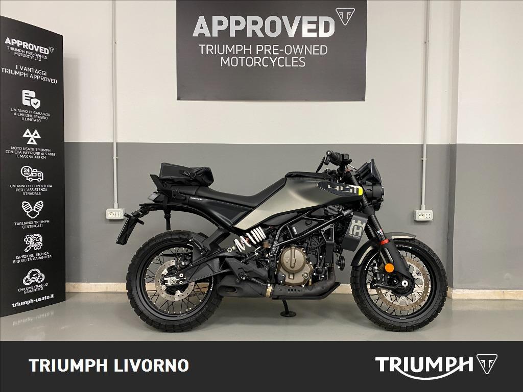 HUSQVARNA Svartpilen 401 4T