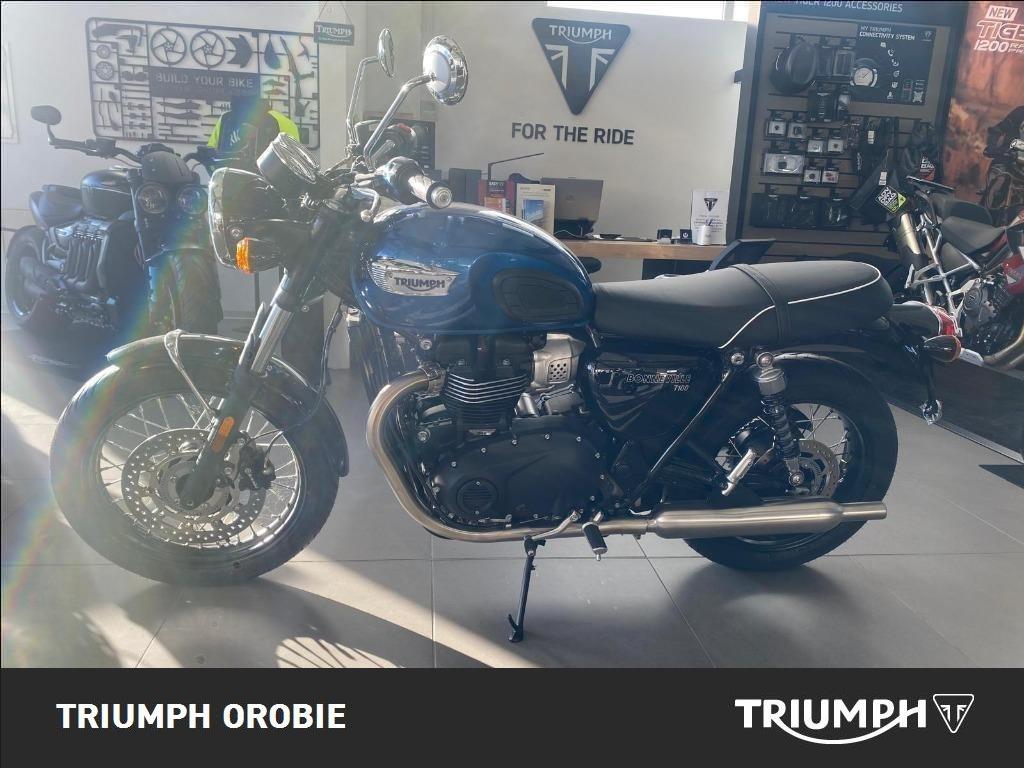TRIUMPH Bonneville 900 T100 Chrome Edition
