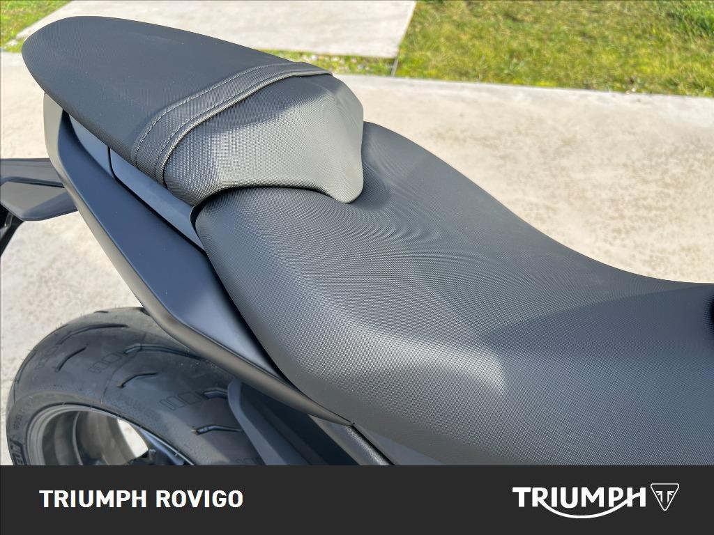 TRIUMPH Daytona 660 Abs
