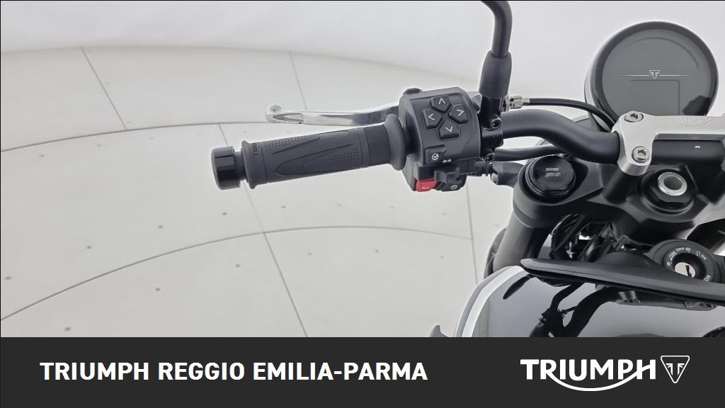 TRIUMPH Trident 660 Jet Black Abs