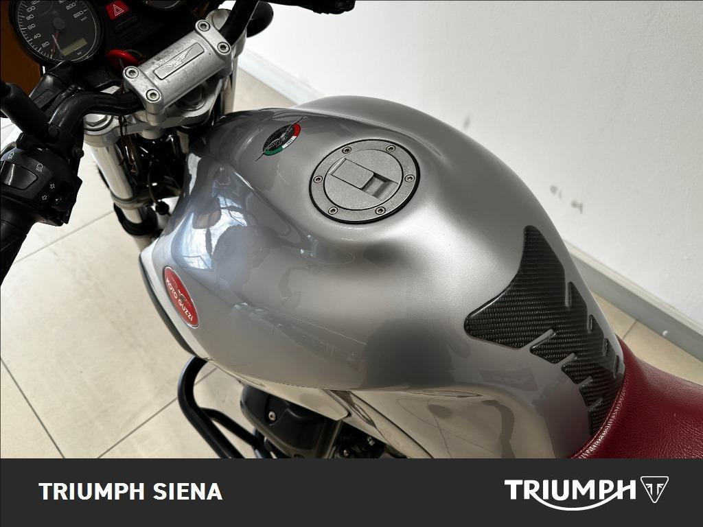 MOTO GUZZI Breva 750 