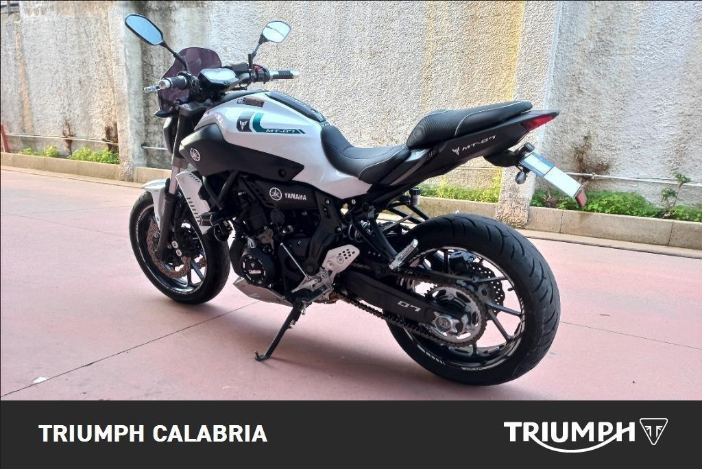 YAMAHA MT-07 690 Abs