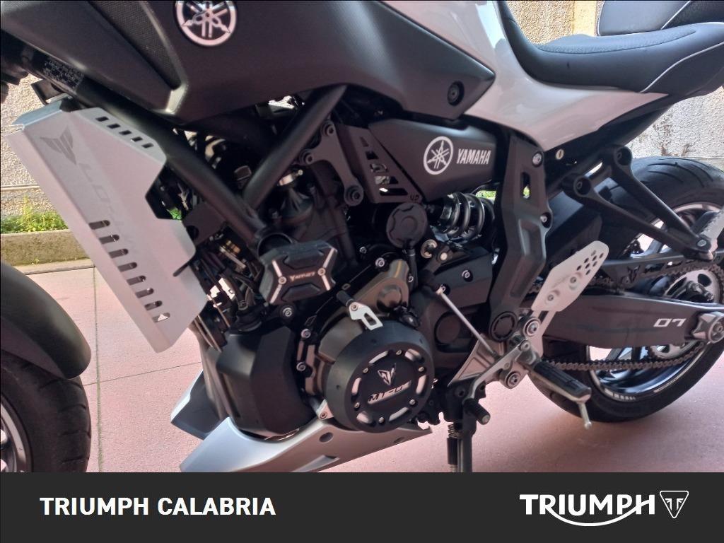 YAMAHA MT-07 690 Abs