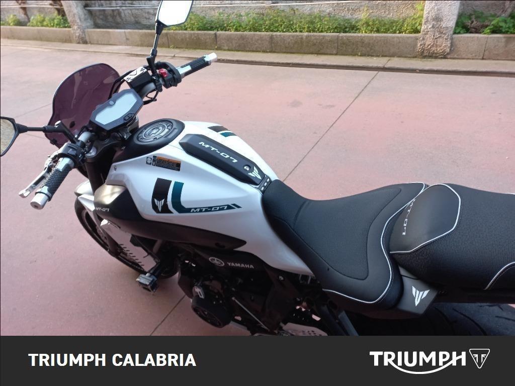 YAMAHA MT-07 690 Abs