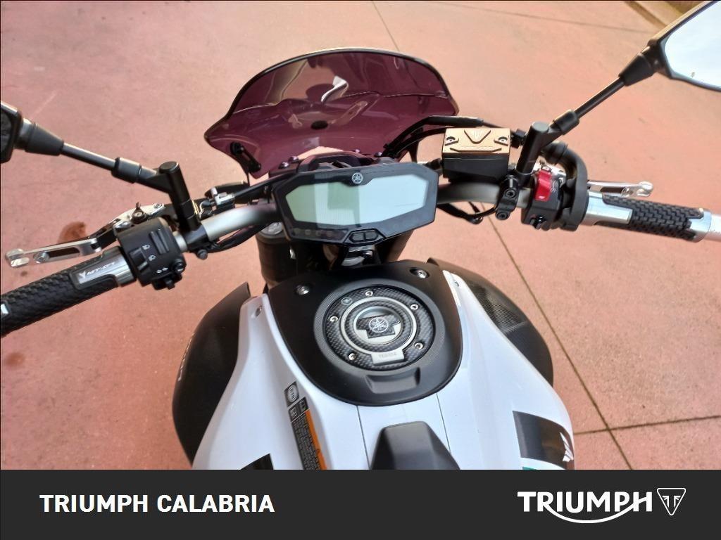YAMAHA MT-07 690 Abs