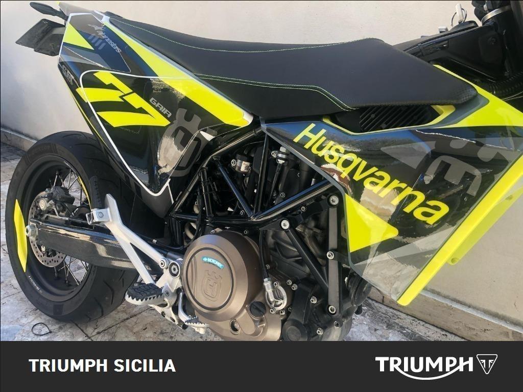 HUSQVARNA Supermoto 701 4T 