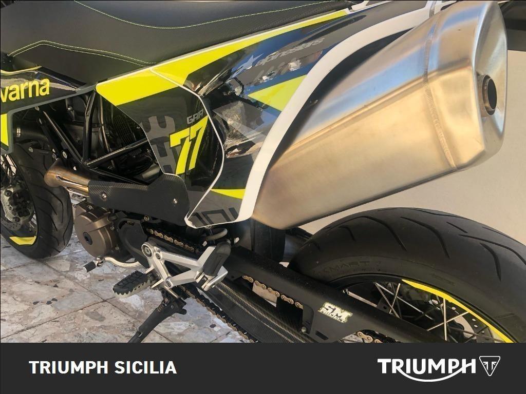 HUSQVARNA Supermoto 701 4T 