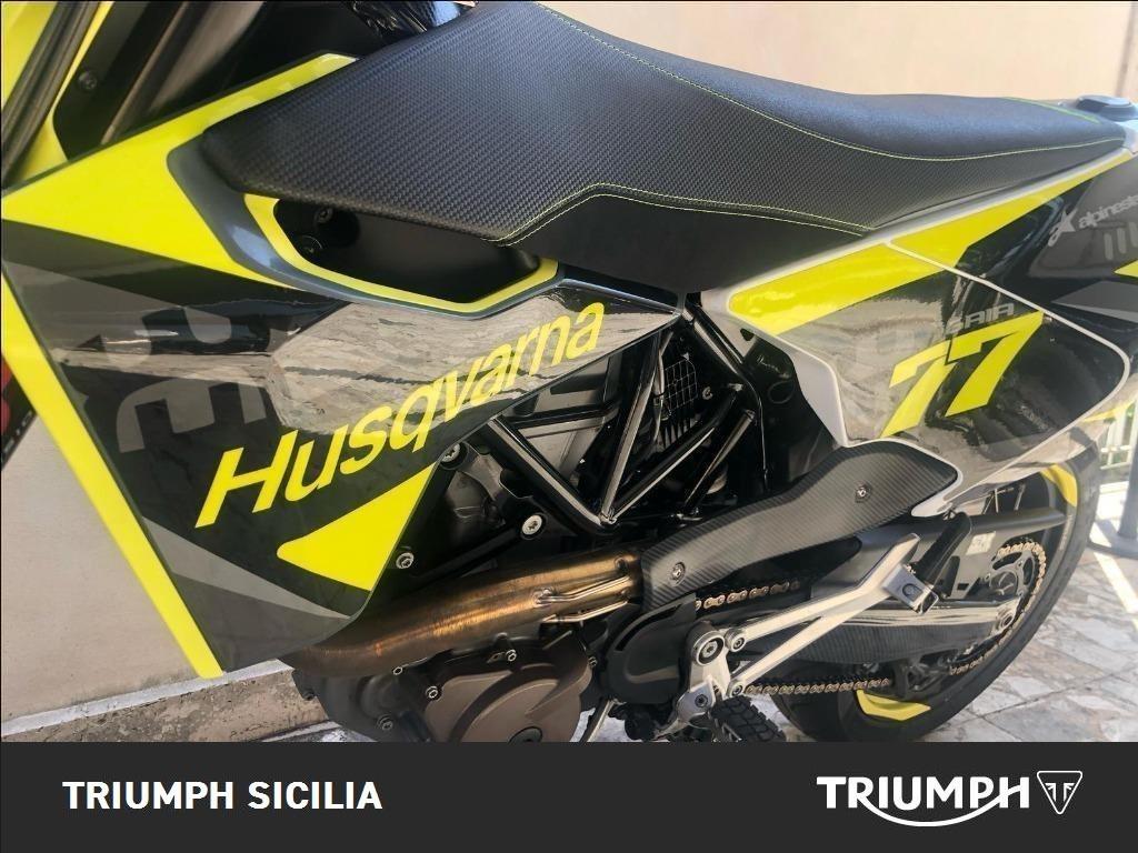 HUSQVARNA Supermoto 701 4T 