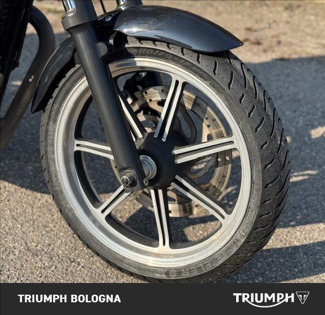 TRIUMPH Bonneville 865 SE