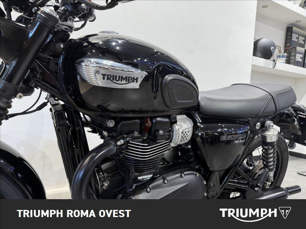 TRIUMPH Bonneville 900 T100 Black