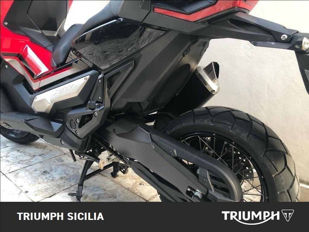 HONDA X-ADV 750 DCT Abs