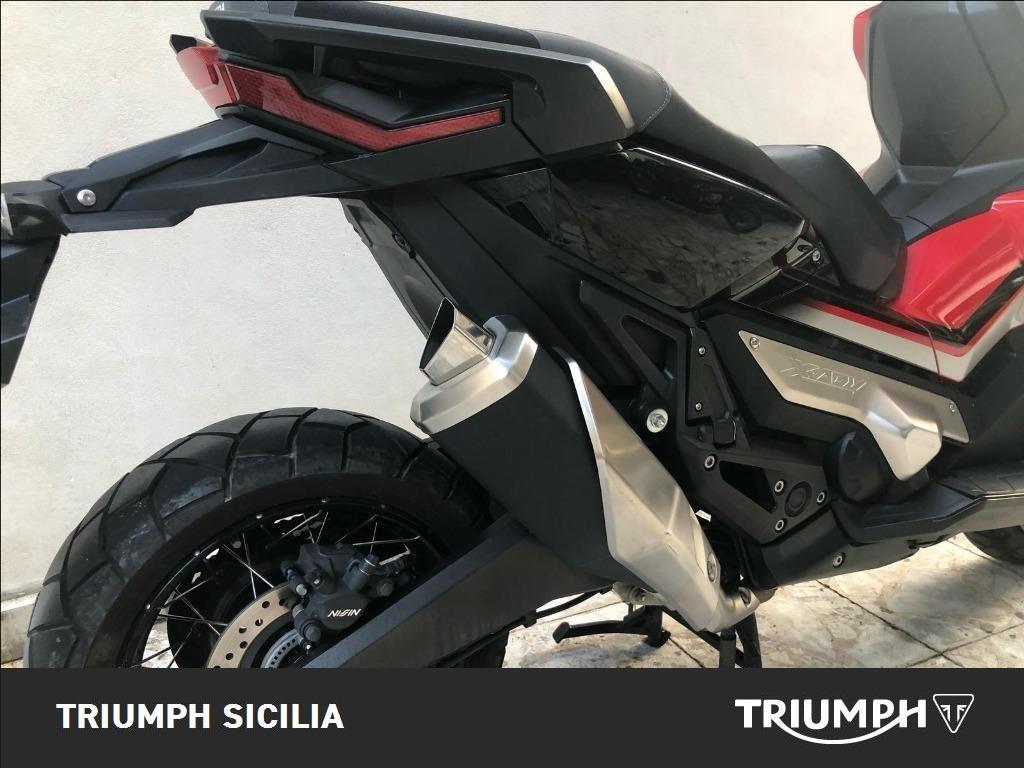 HONDA X-ADV 750 DCT Abs