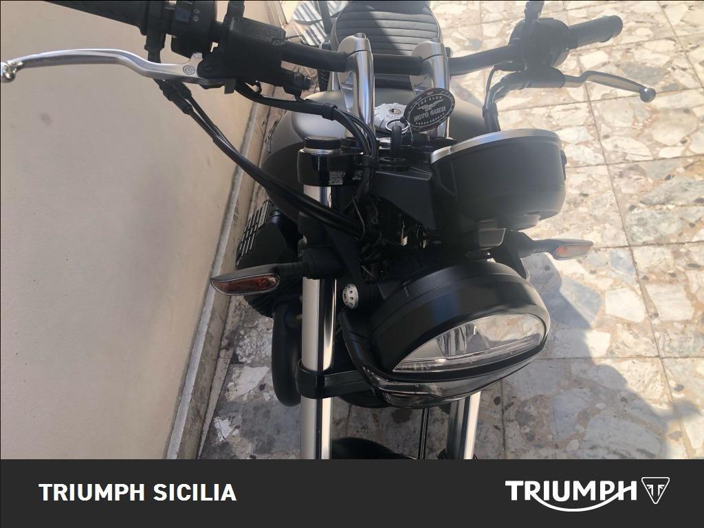 MOTO GUZZI V9 850 Bobber