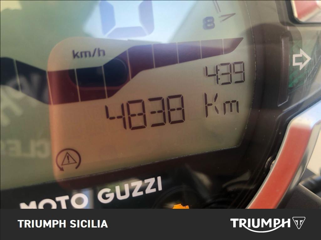 MOTO GUZZI V9 850 Bobber