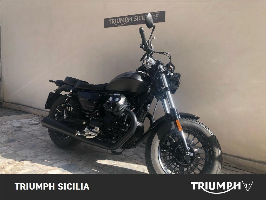 MOTO GUZZI V9 850 Bobber