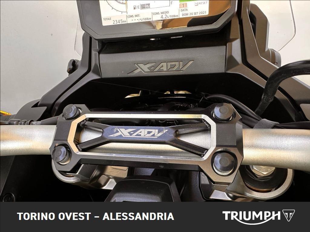 HONDA X-ADV 750 DCT Abs