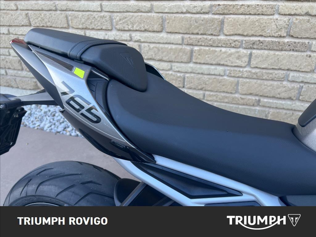 TRIUMPH Street Triple 765 R