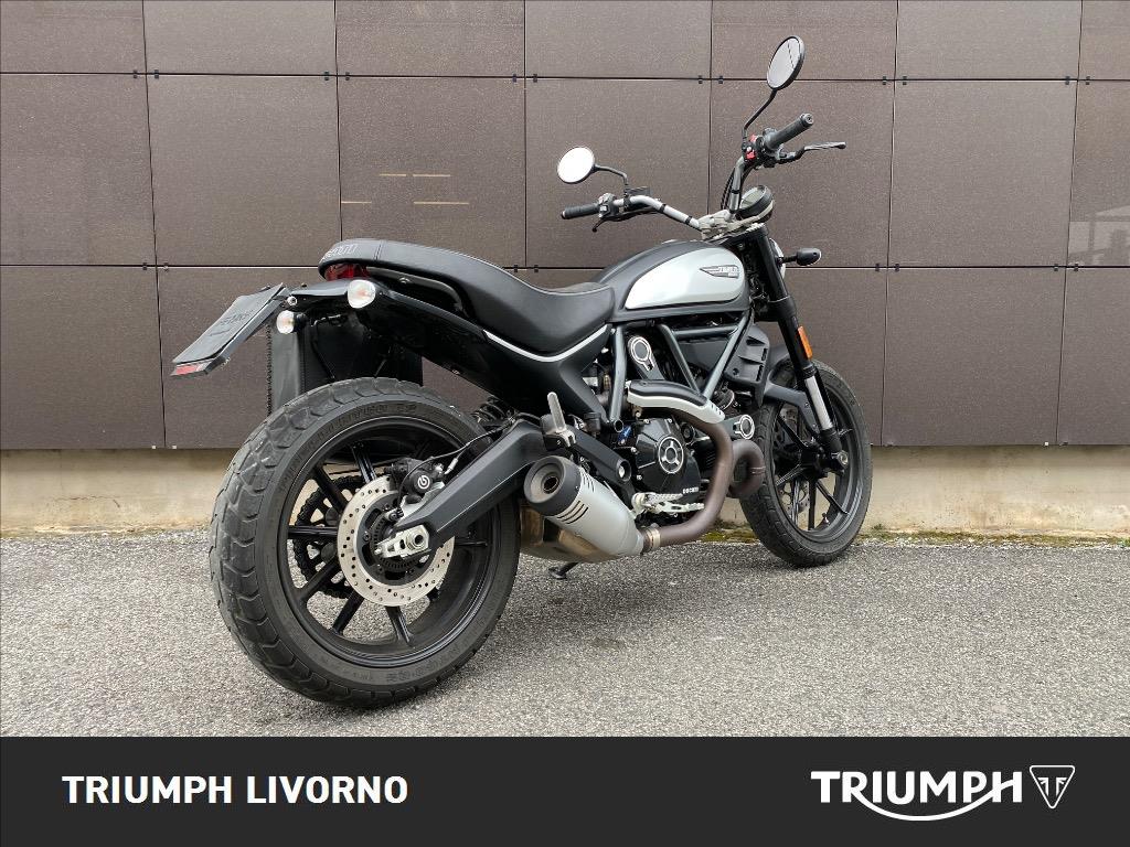 DUCATI Scrambler 800 Icon Dark