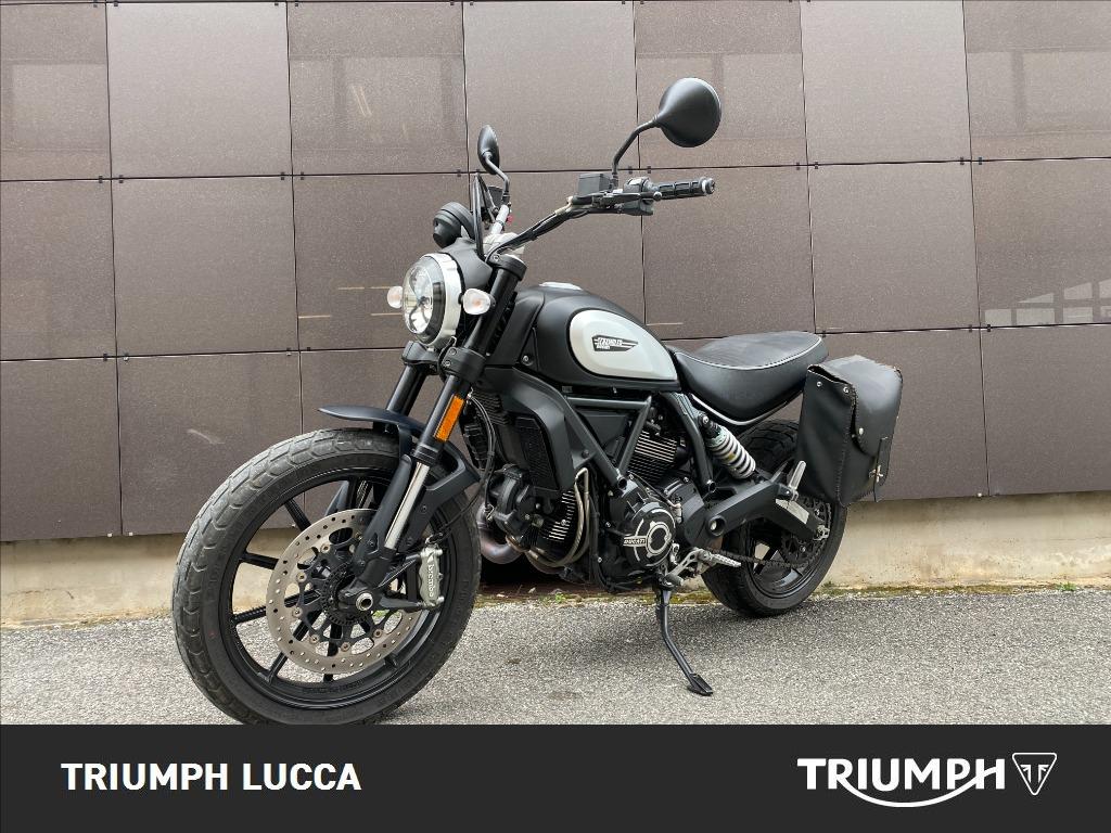 DUCATI Scrambler 800 Icon Dark
