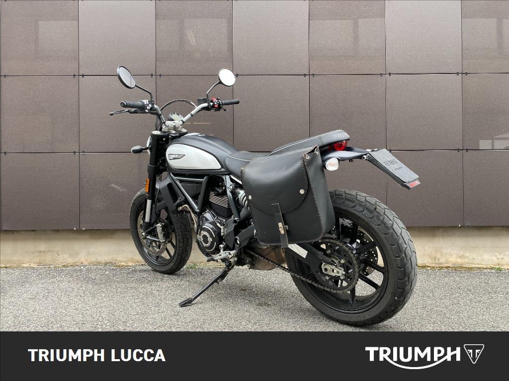 DUCATI Scrambler 800 Icon Dark