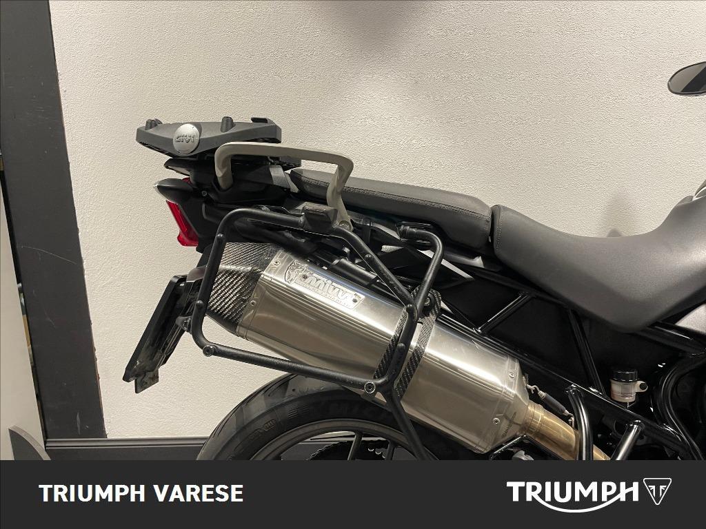 TRIUMPH Tiger 800 