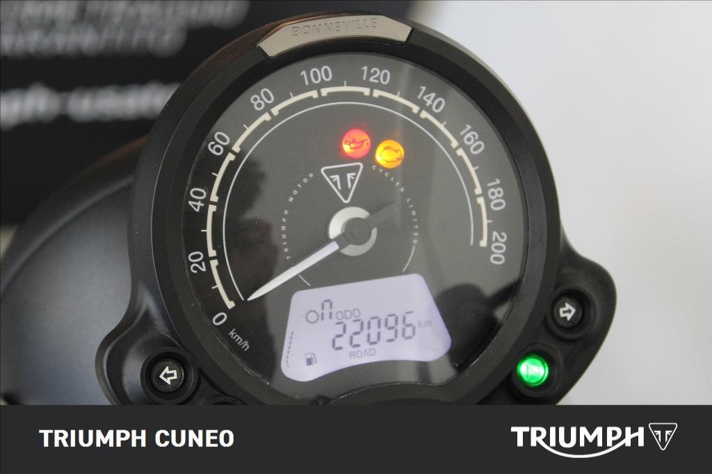 TRIUMPH Street Twin 900 