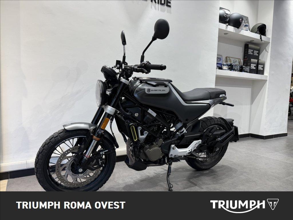 HUSQVARNA Svartpilen 125 4T